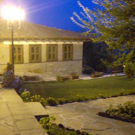 Guest House Zarkova Kushta Жеравна Экстерьер фото