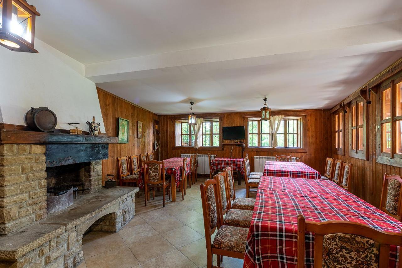 Guest House Zarkova Kushta Жеравна Экстерьер фото