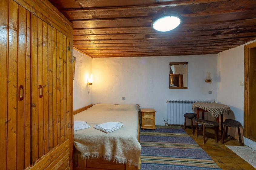 Guest House Zarkova Kushta Жеравна Экстерьер фото