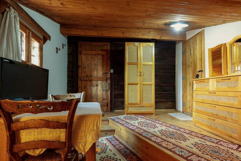 Guest House Zarkova Kushta Жеравна Экстерьер фото
