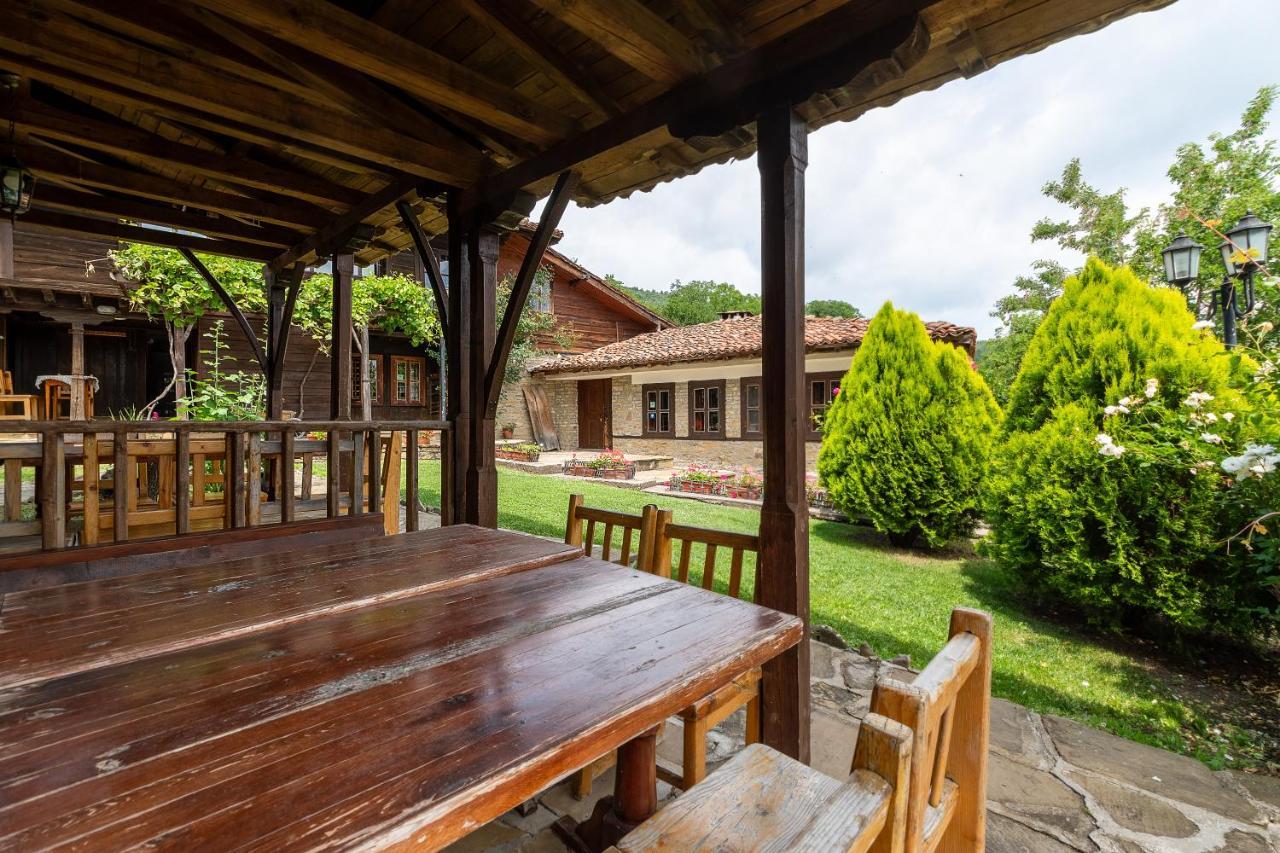 Guest House Zarkova Kushta Жеравна Экстерьер фото
